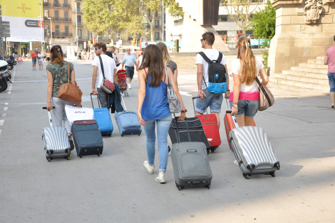 Bojíte sa poškodenia vecí počas cestovania? Kvalitné cestovné kufre vás zbavia obáv!