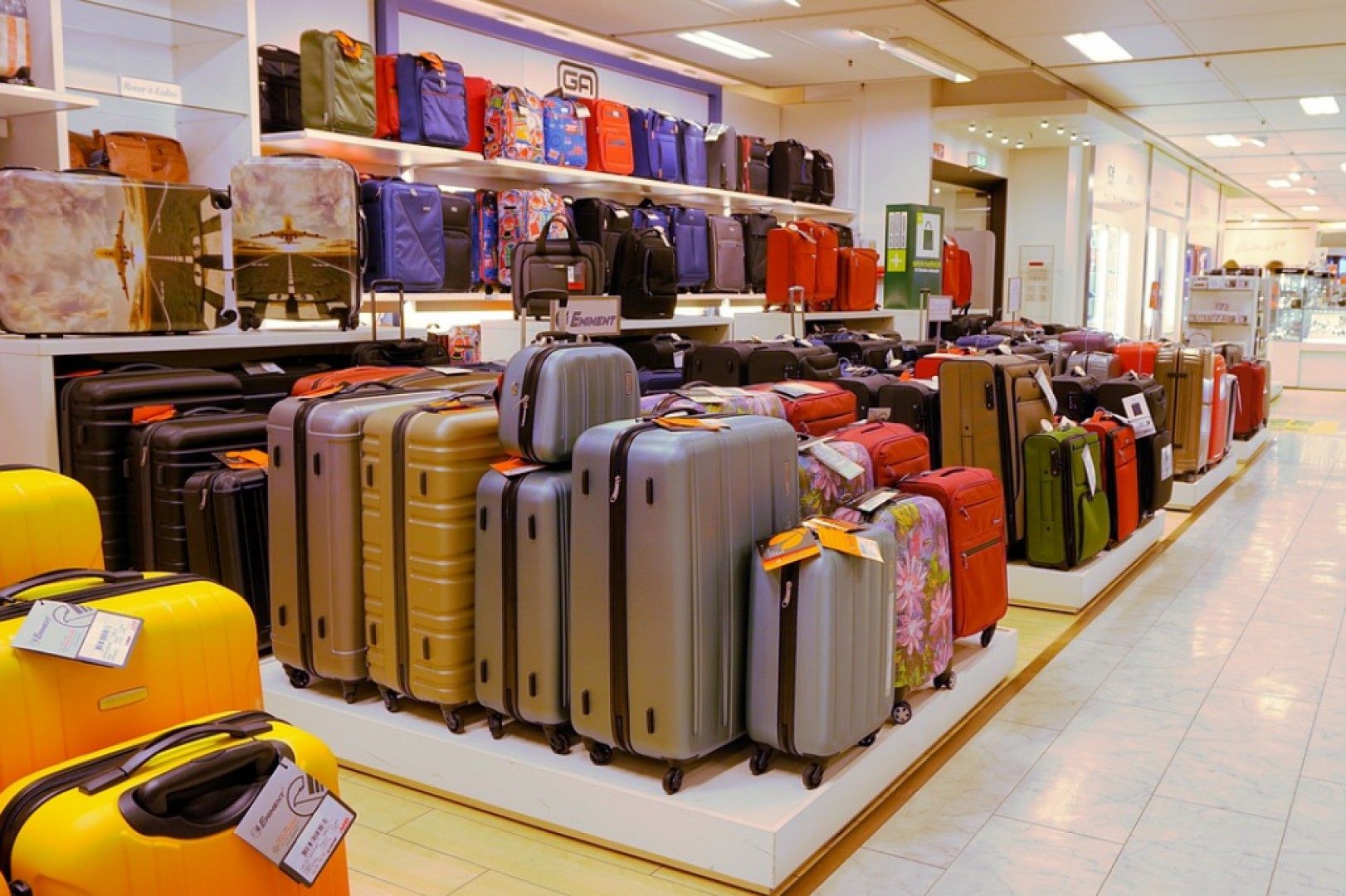 Kvalitné kufre – čím sa odlišujú od lacných alternatív?